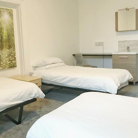 Number 6 Hotel Челтнъм Екстериор снимка